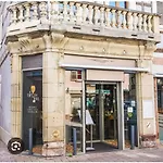 شقة Magnifique T2-chez Francois Et Kamila - Centre Historique-clim- Parking Prive 50m De L'appartement- Balcon Avec Vue *